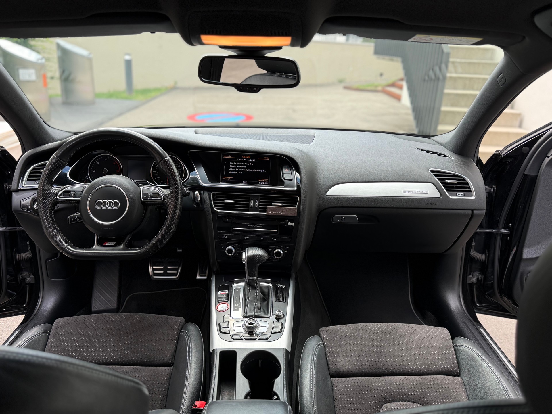 AUDI A4 3.0 V6 TDI 245 quattro S-Tr-image-4