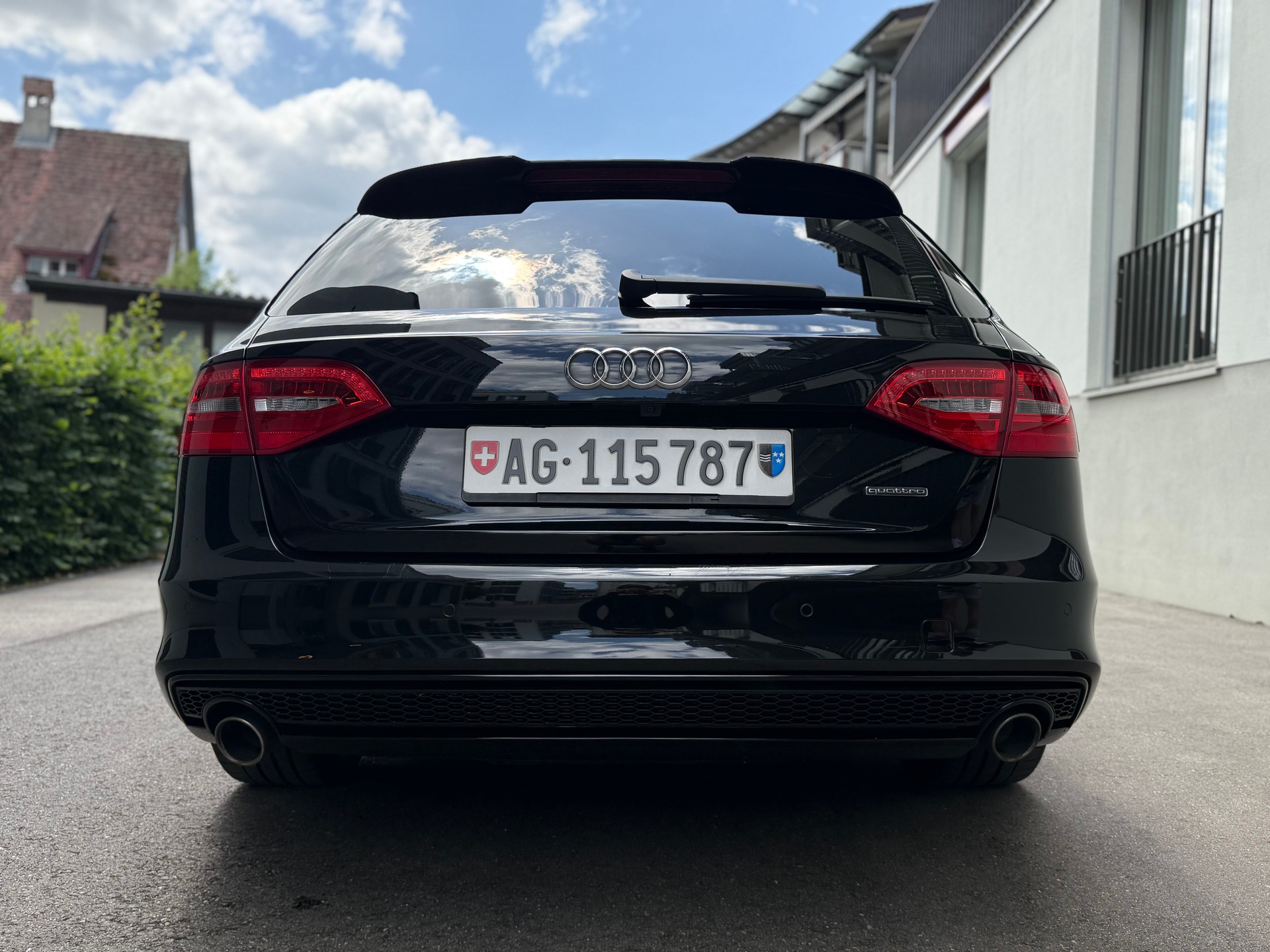 AUDI A4 3.0 V6 TDI 245 quattro S-Tr-image-3