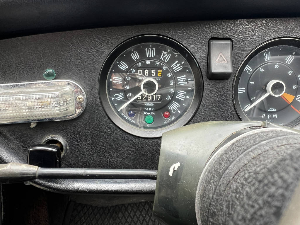 TRIUMPH Spitfire Mk IV-image-4