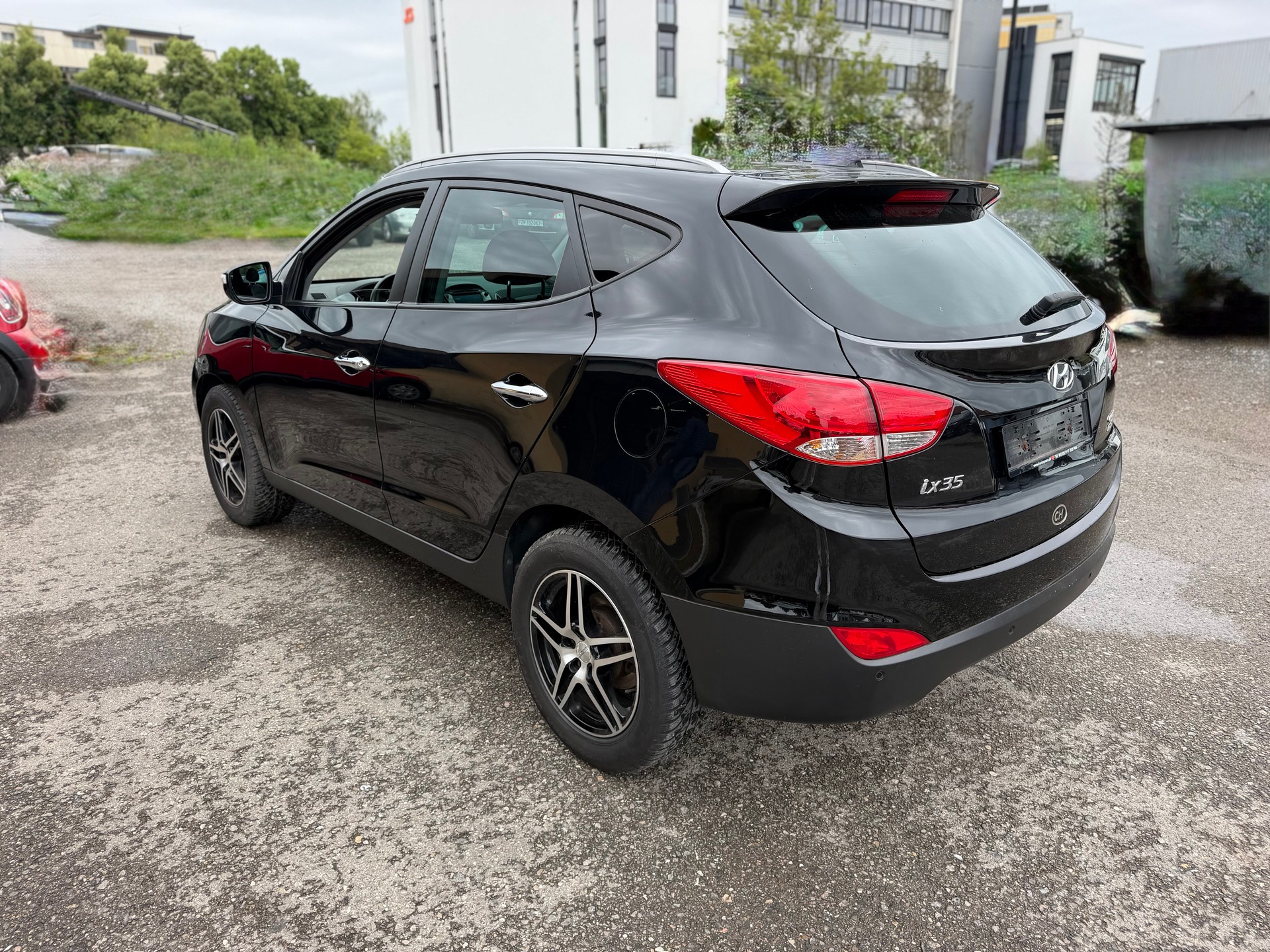HYUNDAI iX 35 2.0 CRDi Vertex 4WD Automatic-image-6