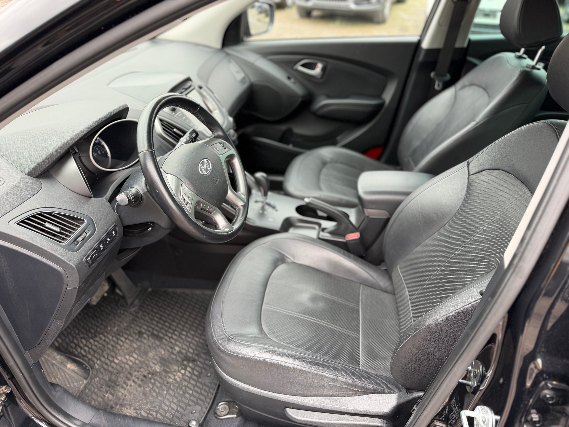 HYUNDAI iX 35 2.0 CRDi Vertex 4WD Automatic-image-17