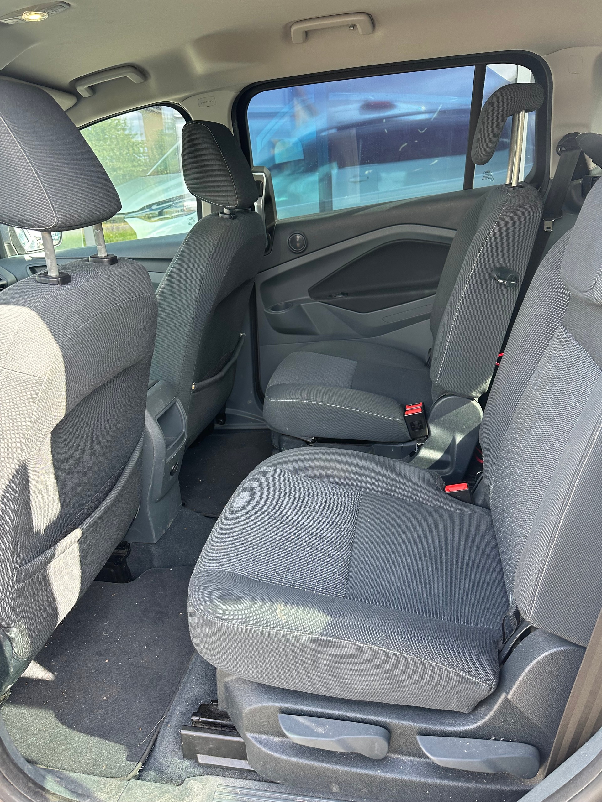 FORD Grand C-Max 1.6i Ti-VCT 125 Carving-image-10