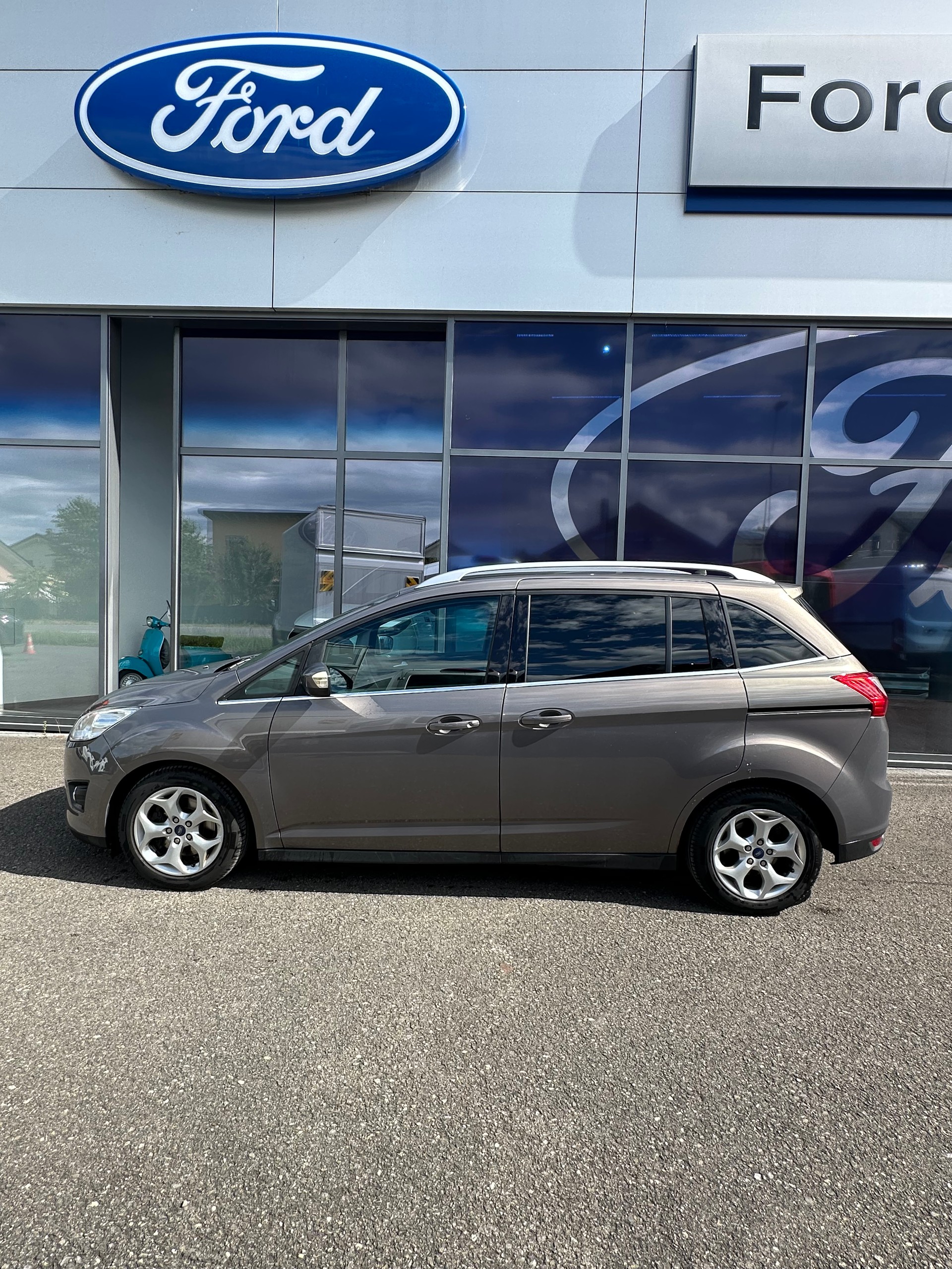 FORD Grand C-Max 1.6i Ti-VCT 125 Carving-image-2