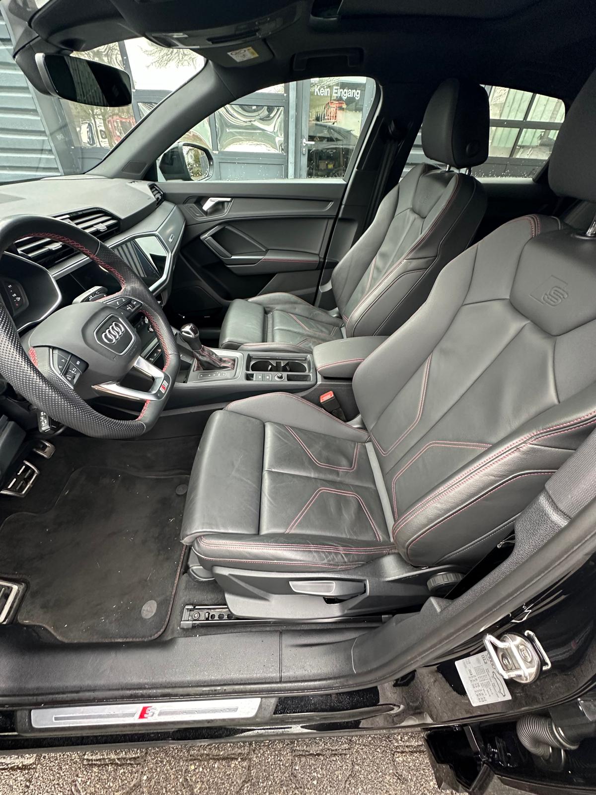 AUDI 45 TFSI e S line Hybrid-image-10