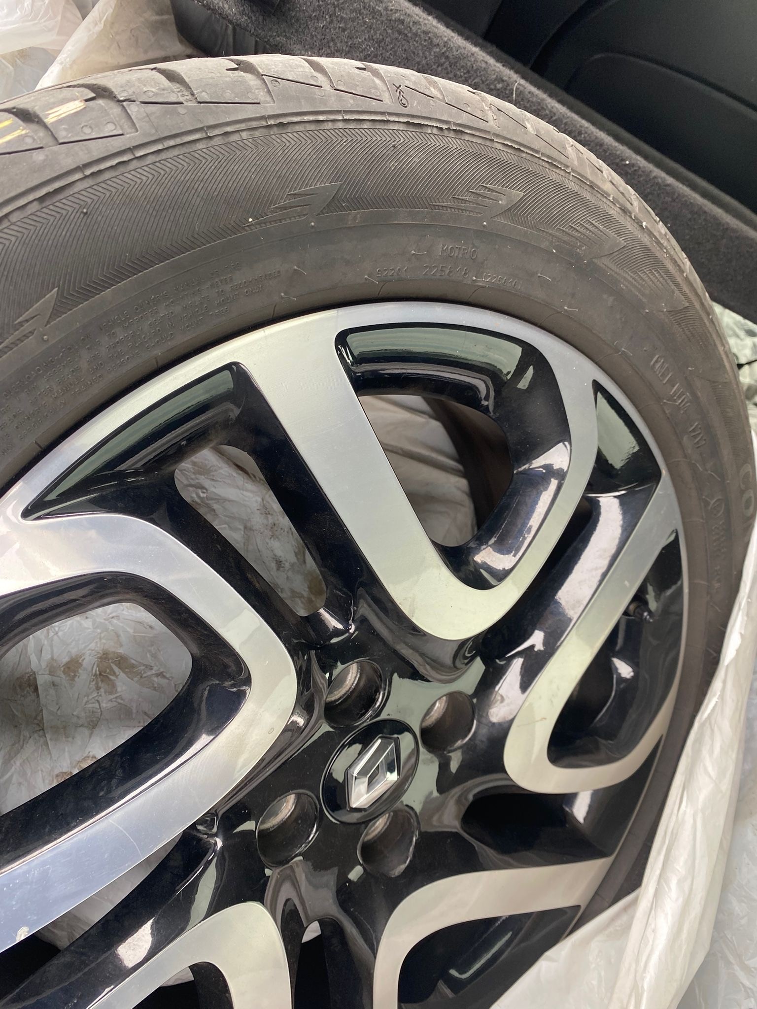 RENAULT Captur 1.2 T 16V Swiss Edition EDC-image-12