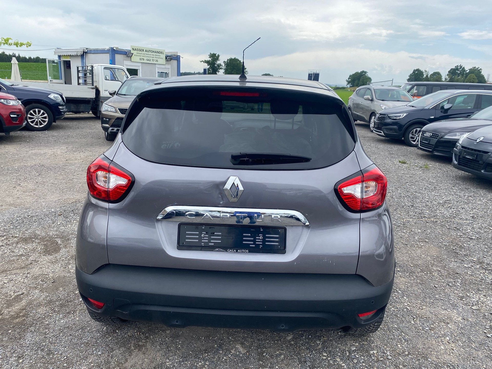 RENAULT Captur 1.2 T 16V Swiss Edition EDC-image-6