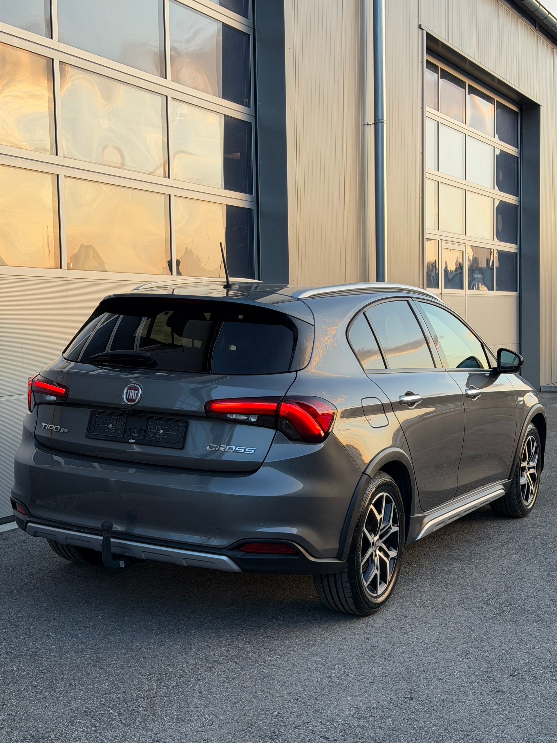 FIAT Tipo 1.6MJ Cross-image-7