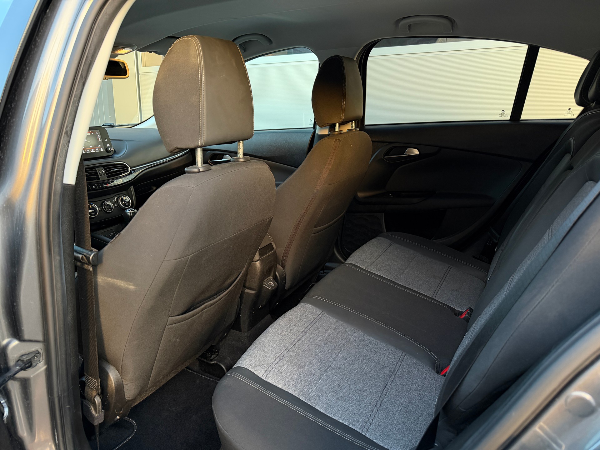 FIAT Tipo 1.6MJ Cross-image-11