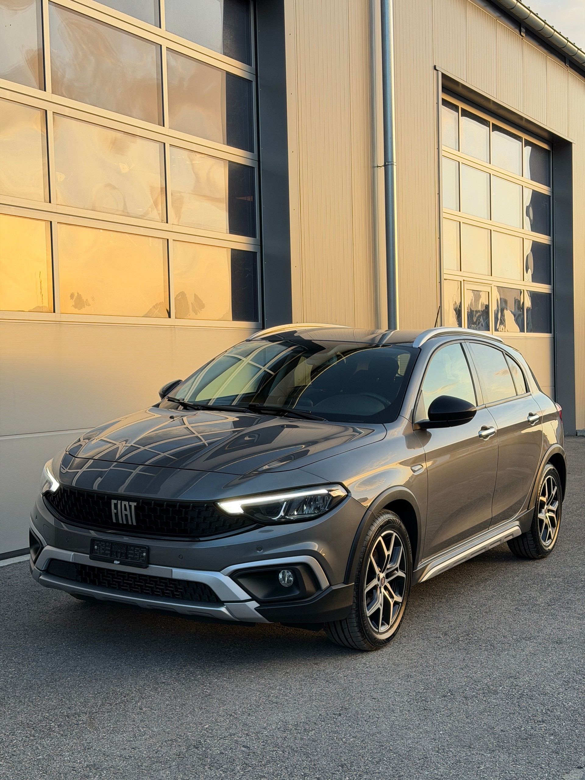 FIAT Tipo 1.6MJ Cross-image-2