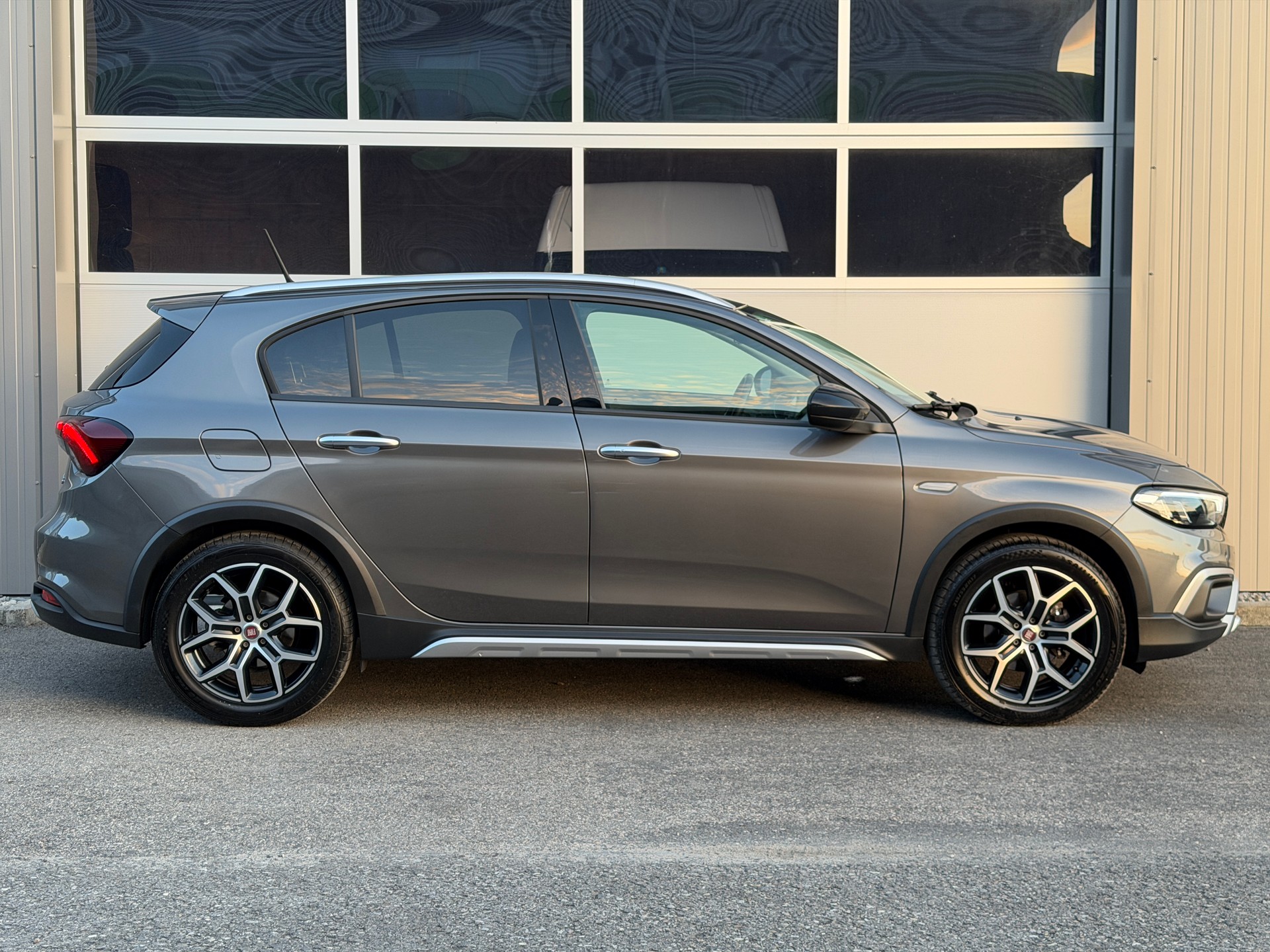 FIAT Tipo 1.6MJ Cross-image-6