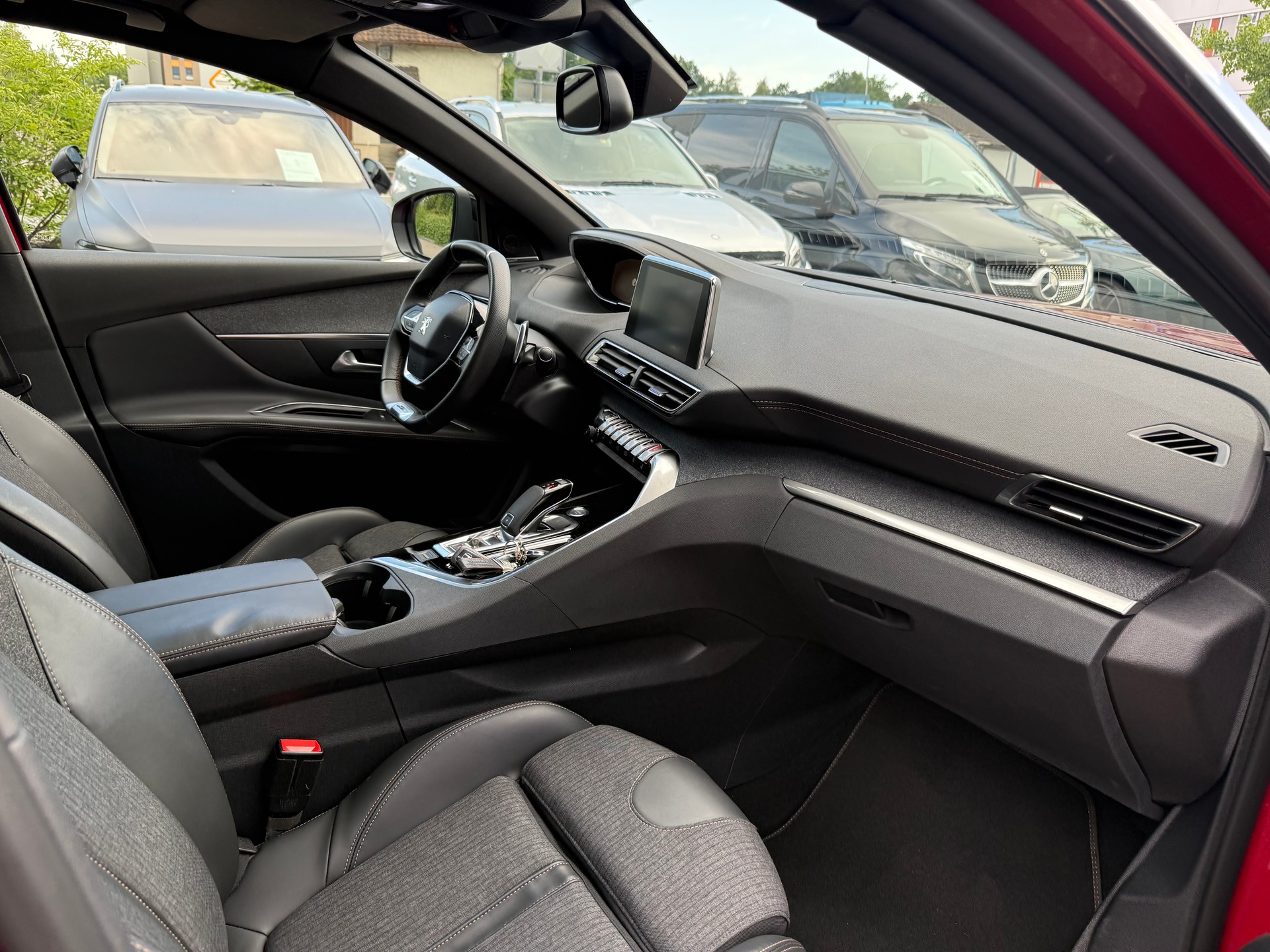 PEUGEOT 3008 1.6 THP GT Line EAT-image-8