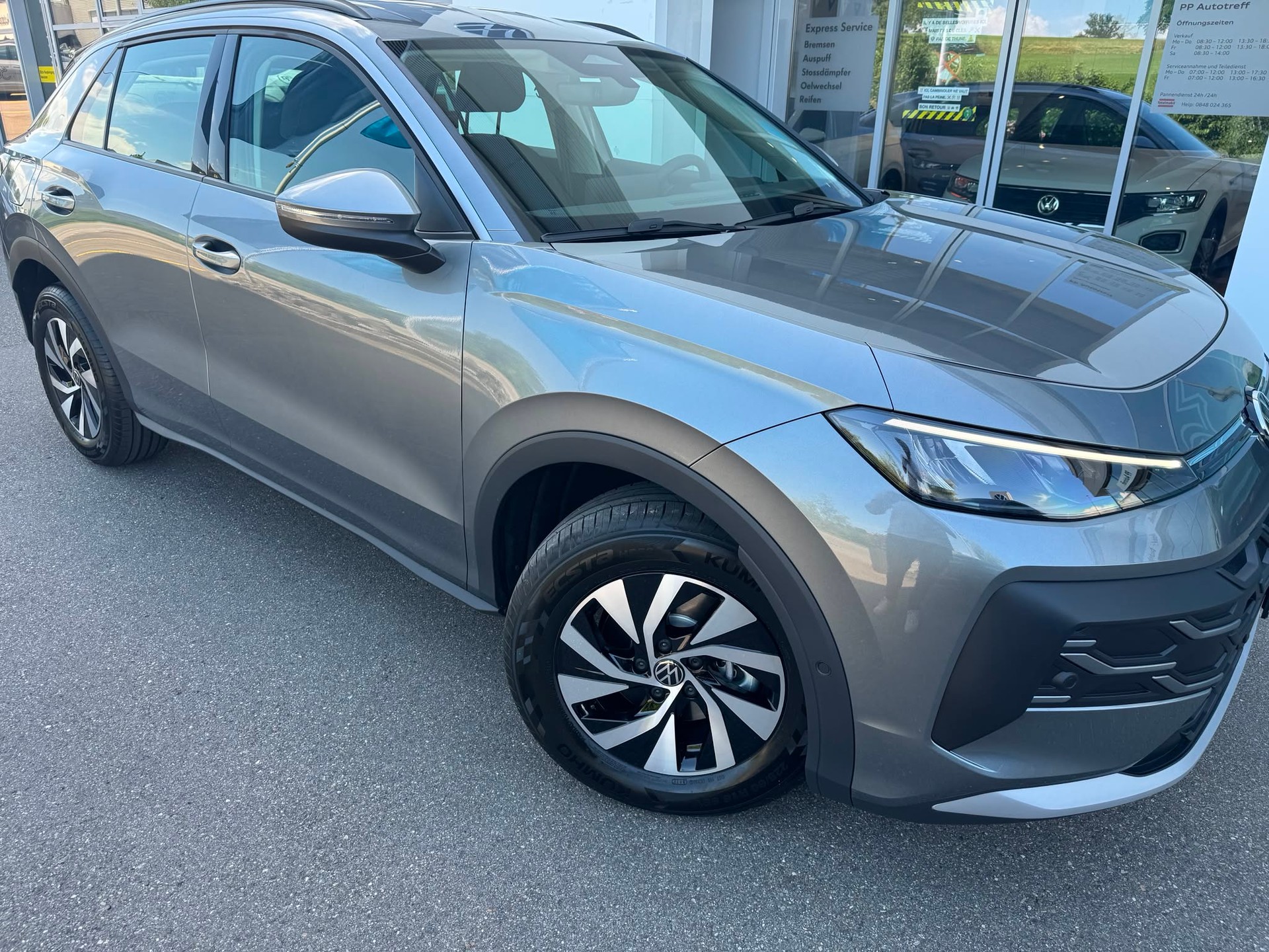VW T-Roc 1.5 eTSI mHEV Trend DSG-image-1