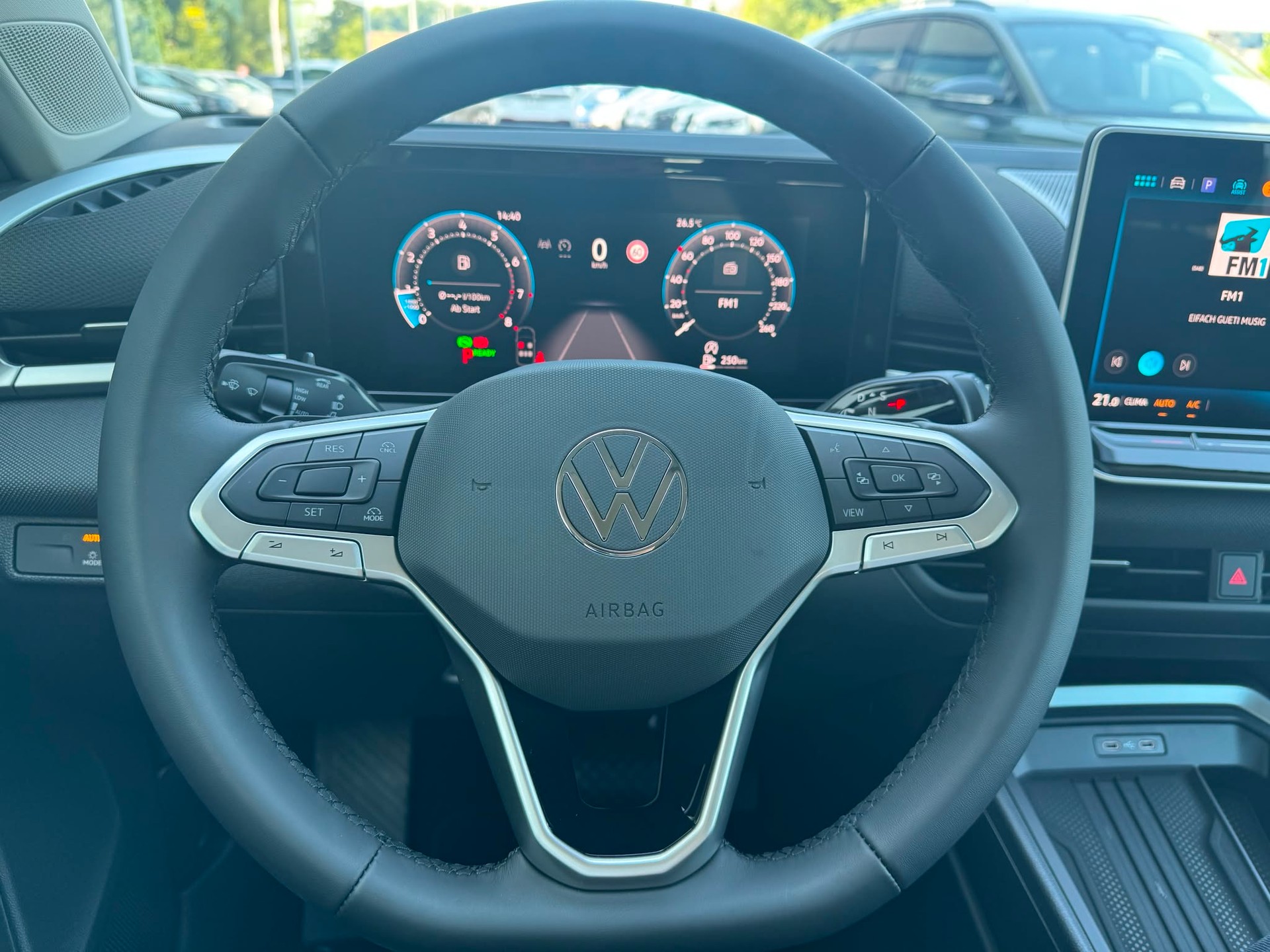 VW T-Roc 1.5 eTSI mHEV Trend DSG-image-8