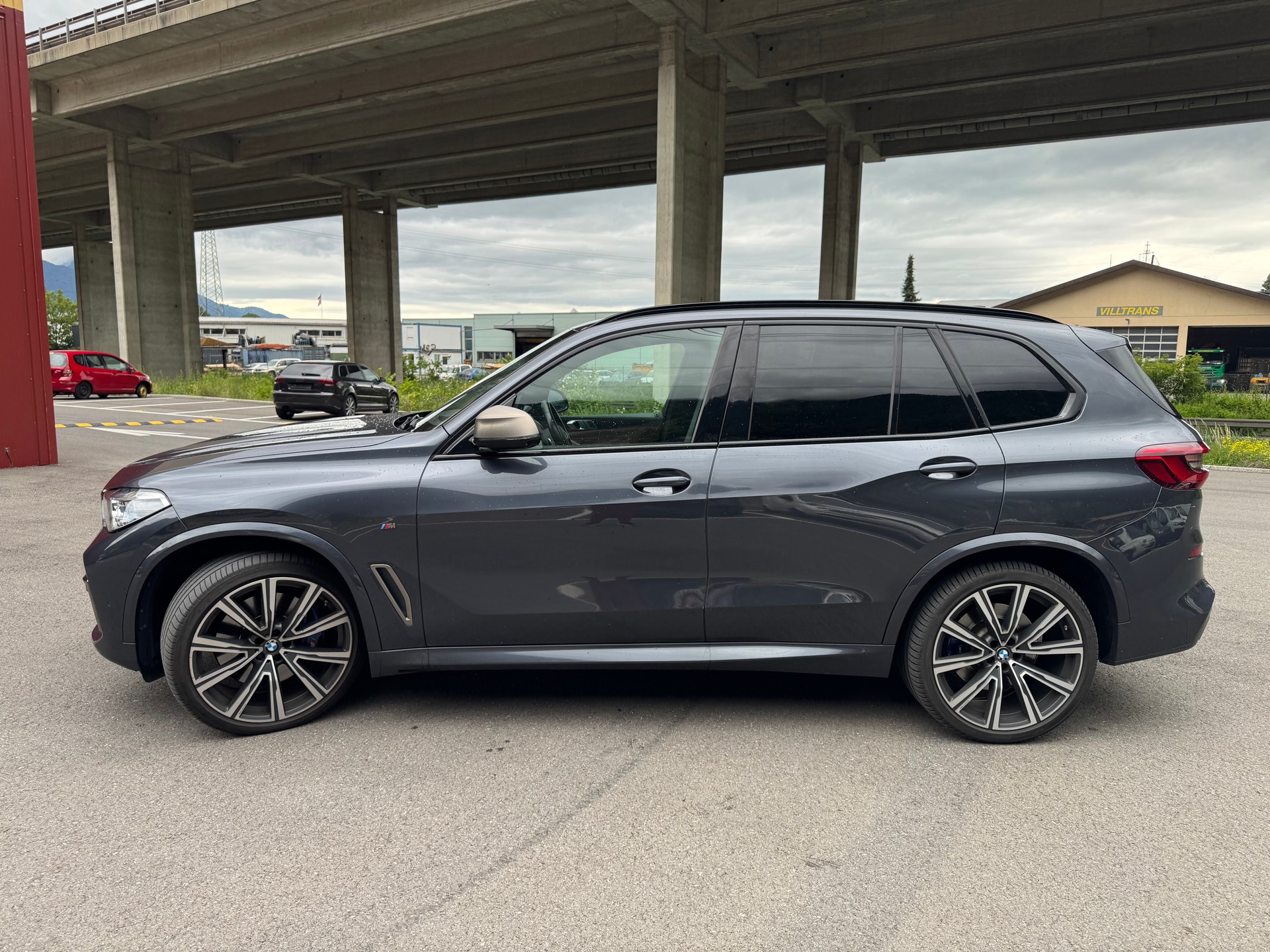 BMW M50d xDrive-image-1