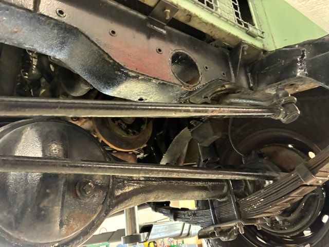 LAND ROVER Pickup-image-11