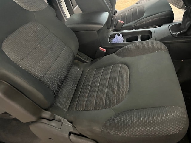 NISSAN Navara King Cab XE 2.5 dCi 4WD-image-7