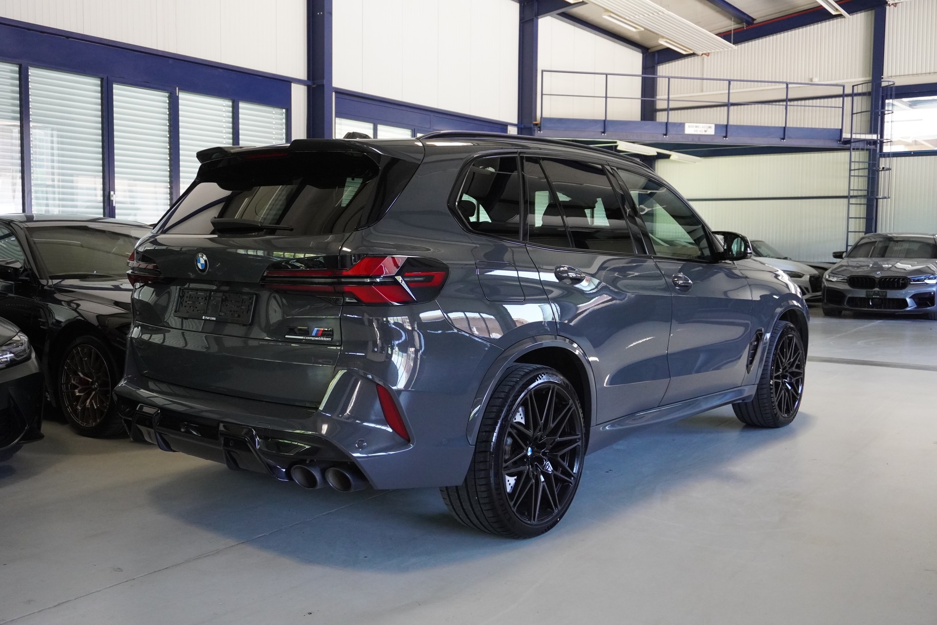 BMW X5M Competition // BMW Werksgarantie bis 09/2030 // Individual Dravitgrau // Bowers & Wilkins //-image-4