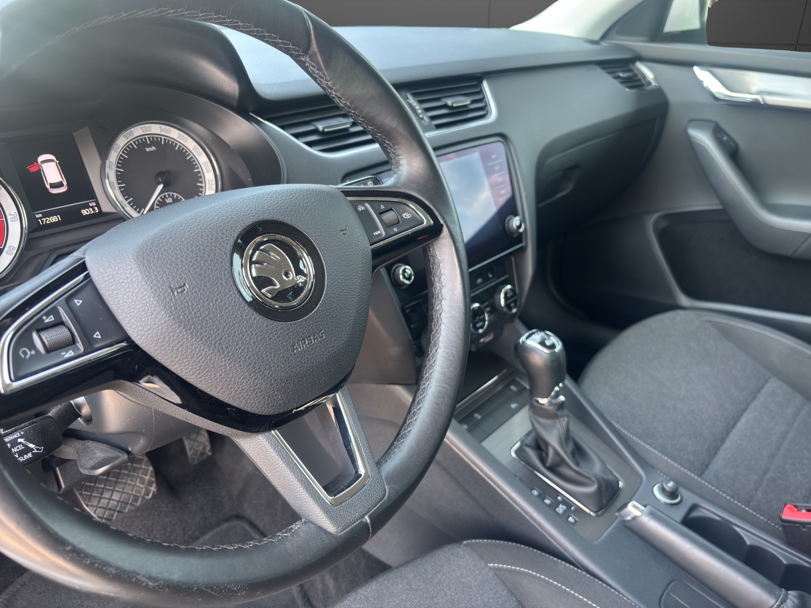 SKODA Octavia Combi 2.0 TSI Soleil 4x4 DSG-image-4