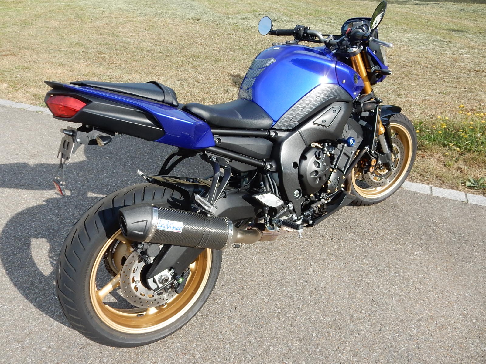 YAMAHA FZ8 N ABS-image-2