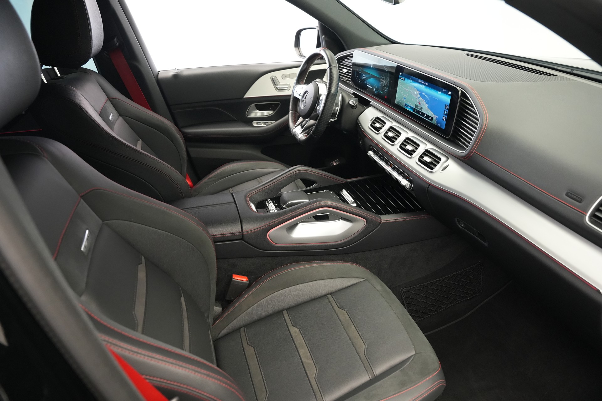 MERCEDES-BENZ GLE 53 AMG 4Matic+ 9G-Speedshift *CH-Fahrzeug*-image-13