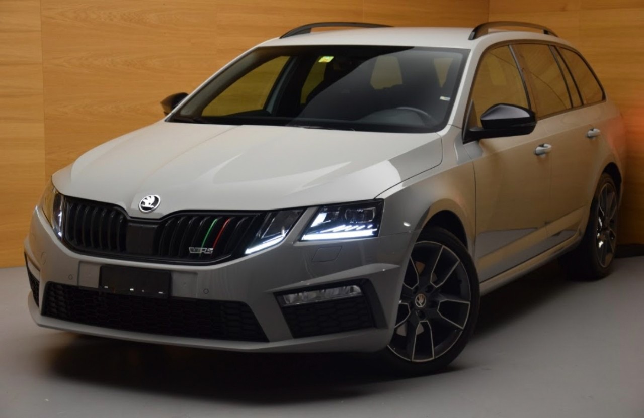 SKODA Octavia RS 2.0 TDI Prag 4x4 DSG Limited Edition-image-0