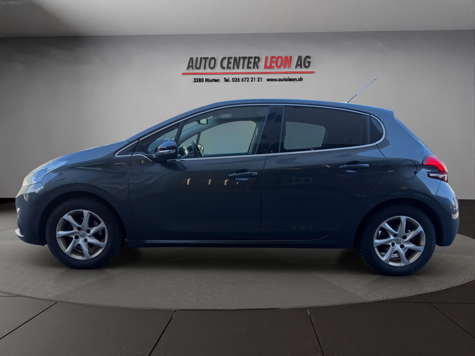 PEUGEOT 208 1.2 PureTech GT Line-showroom-element-2