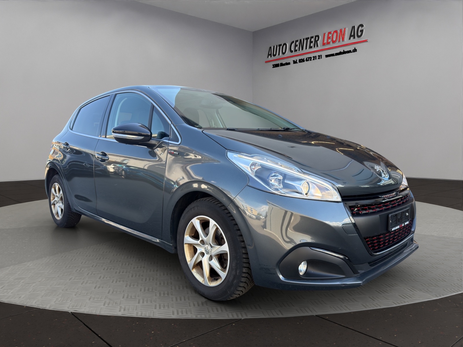 PEUGEOT 208 1.2 PureTech GT Line-image-7