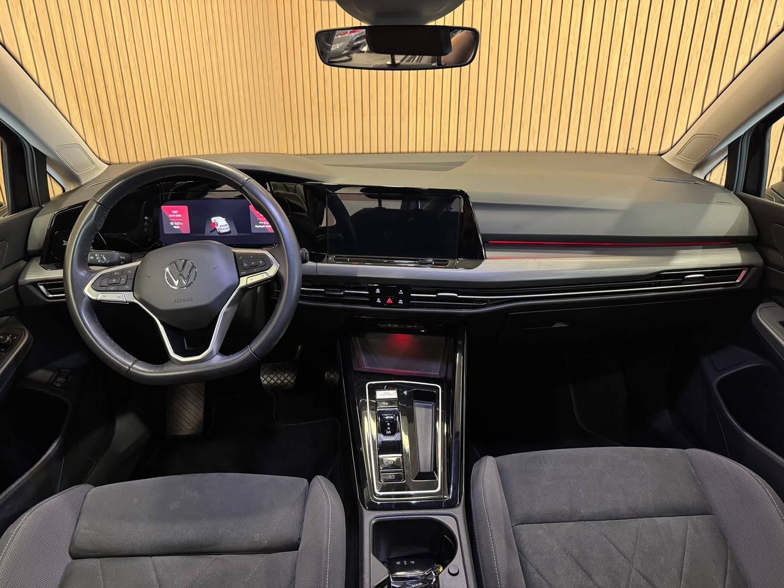VW Golf 1.4 TSI PHEV Style-image-6