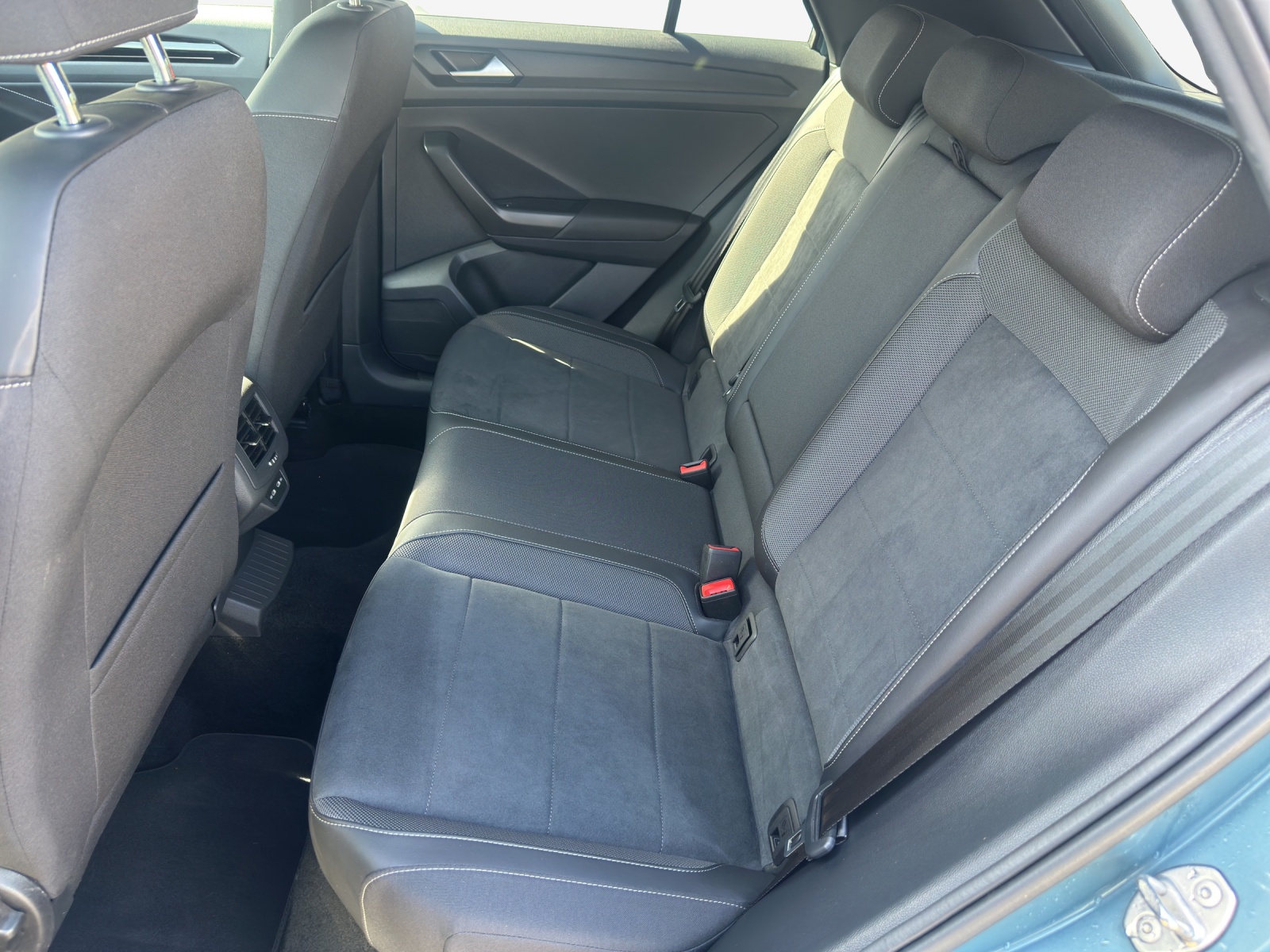 VW T-Roc 2.0 TSI Style DSG 4Motion-image-11