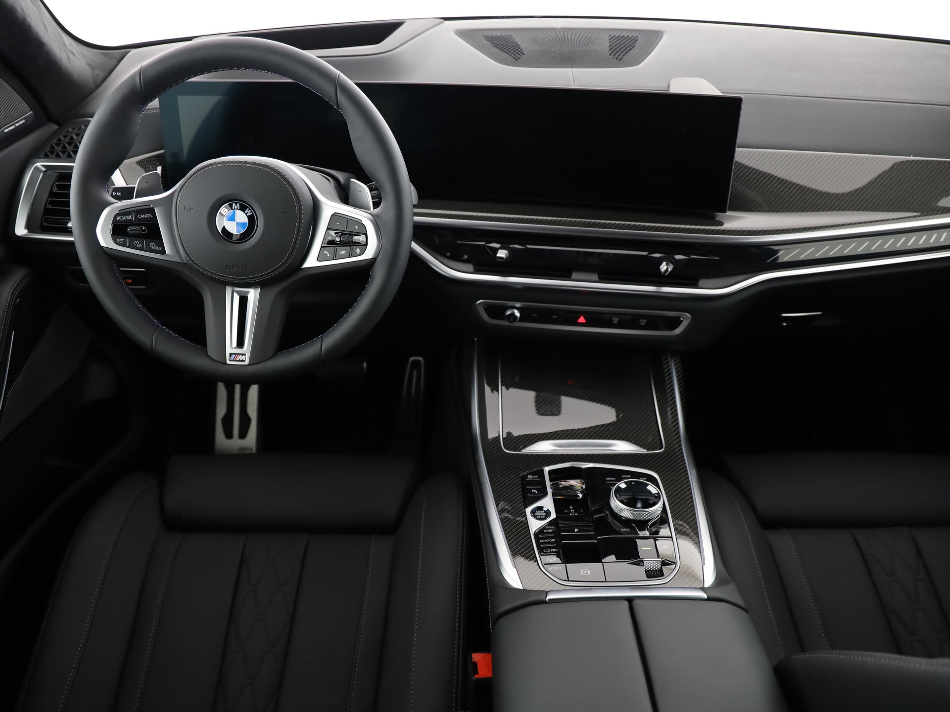 BMW X7 M60i-image-17