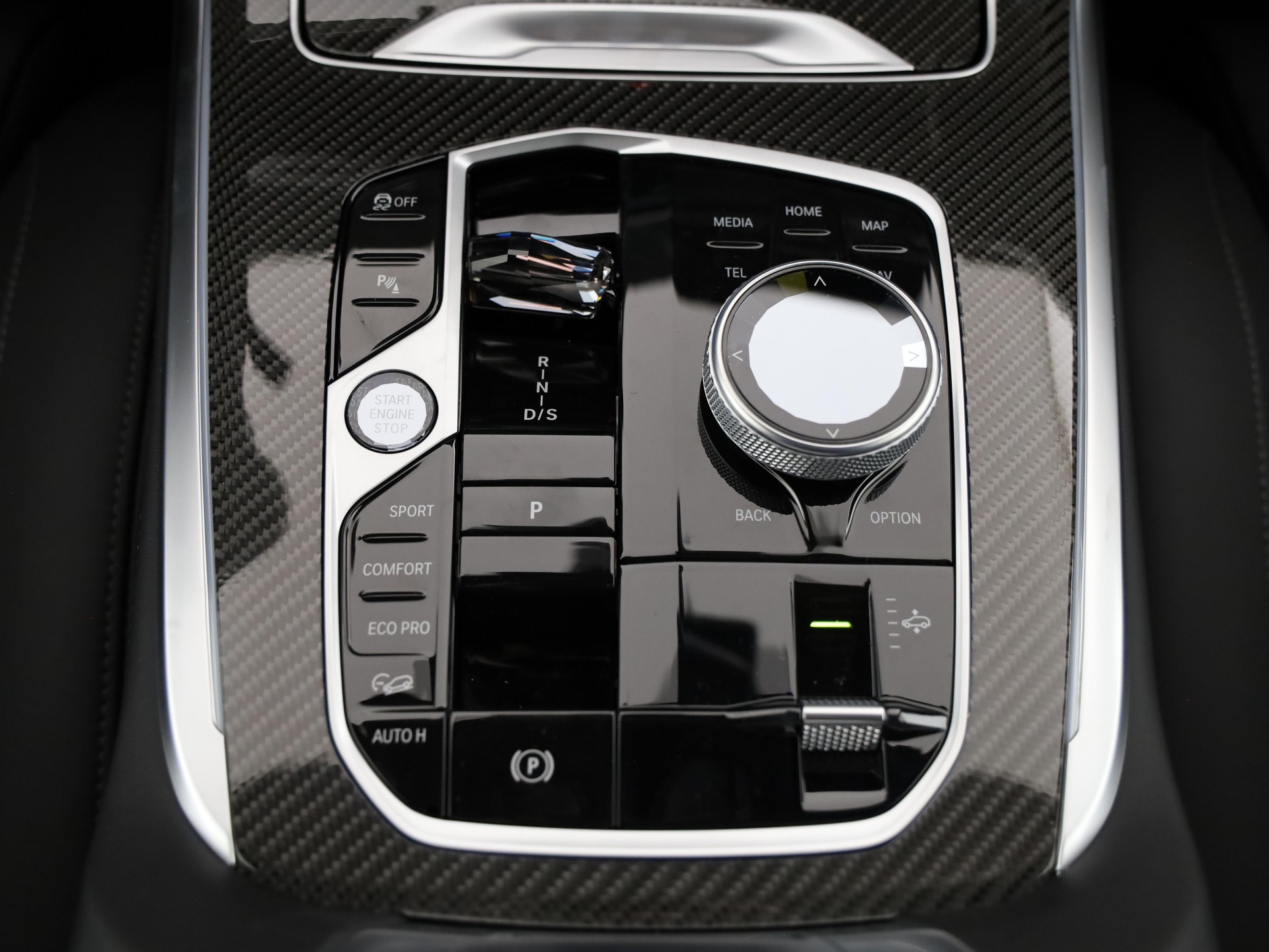 BMW X7 M60i-image-18