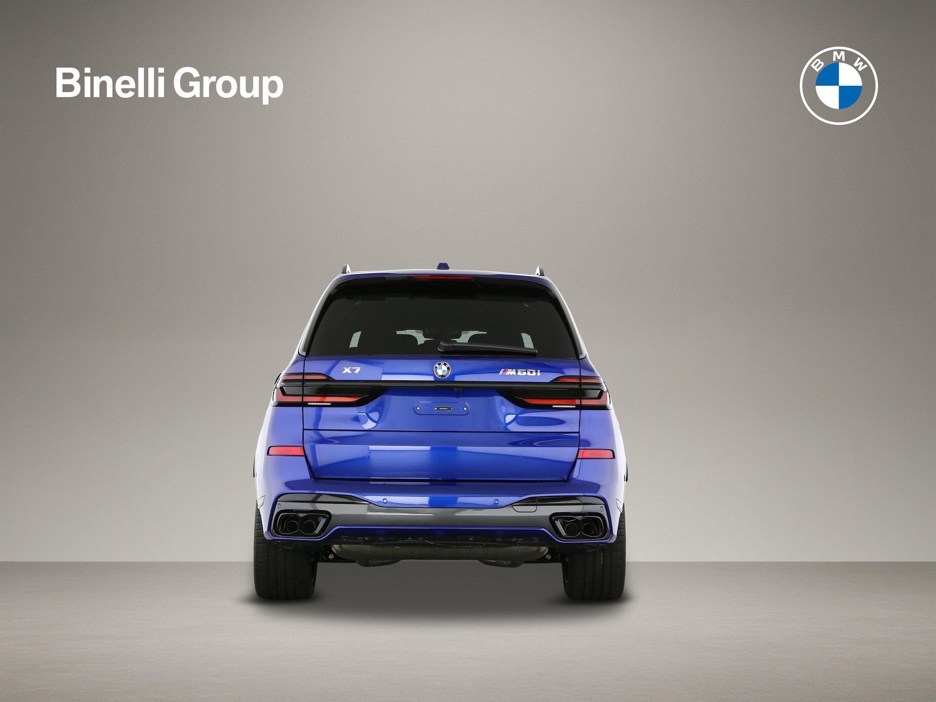 BMW X7 M60i-showroom-element-3
