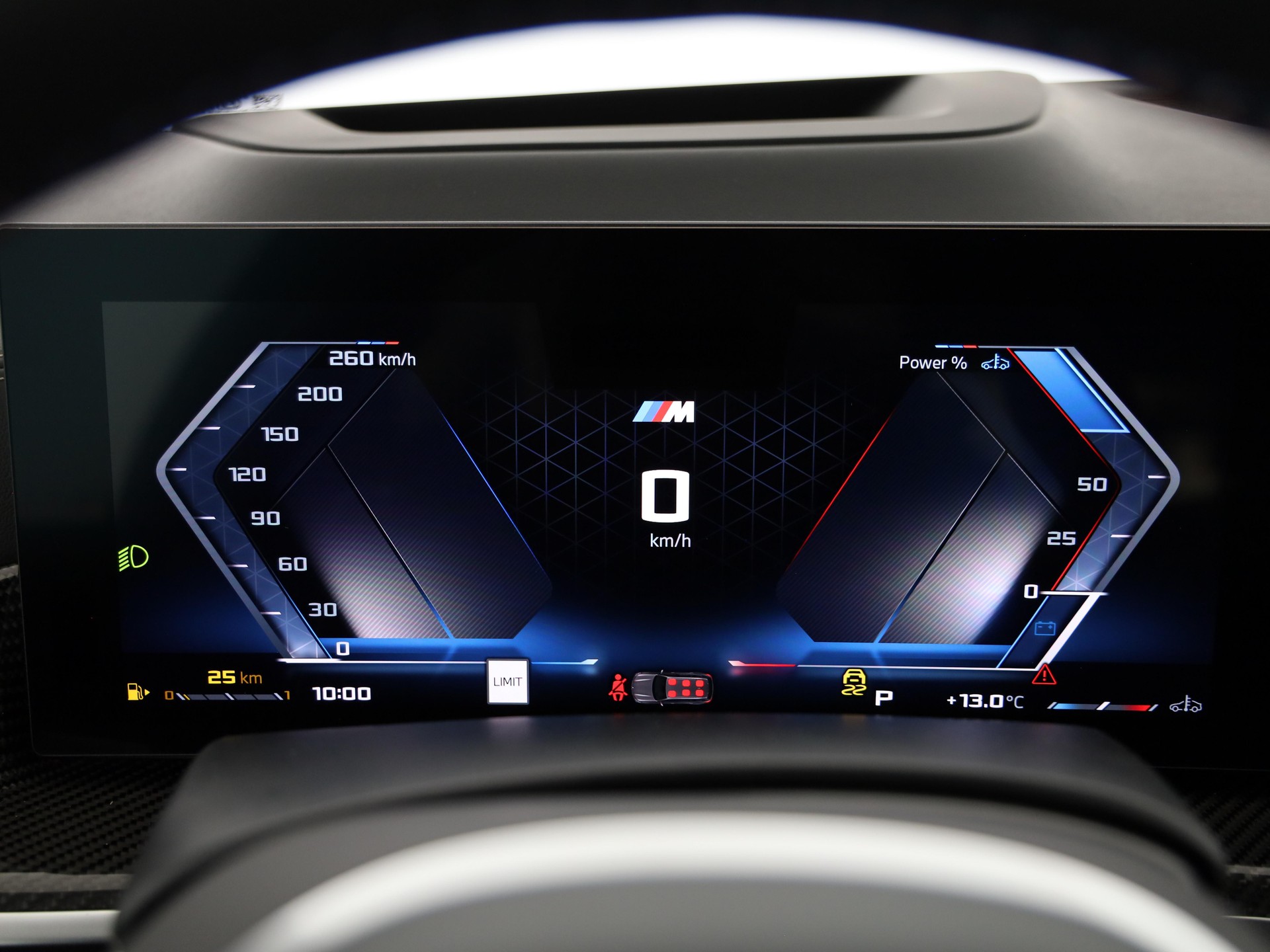 BMW X7 M60i-image-21