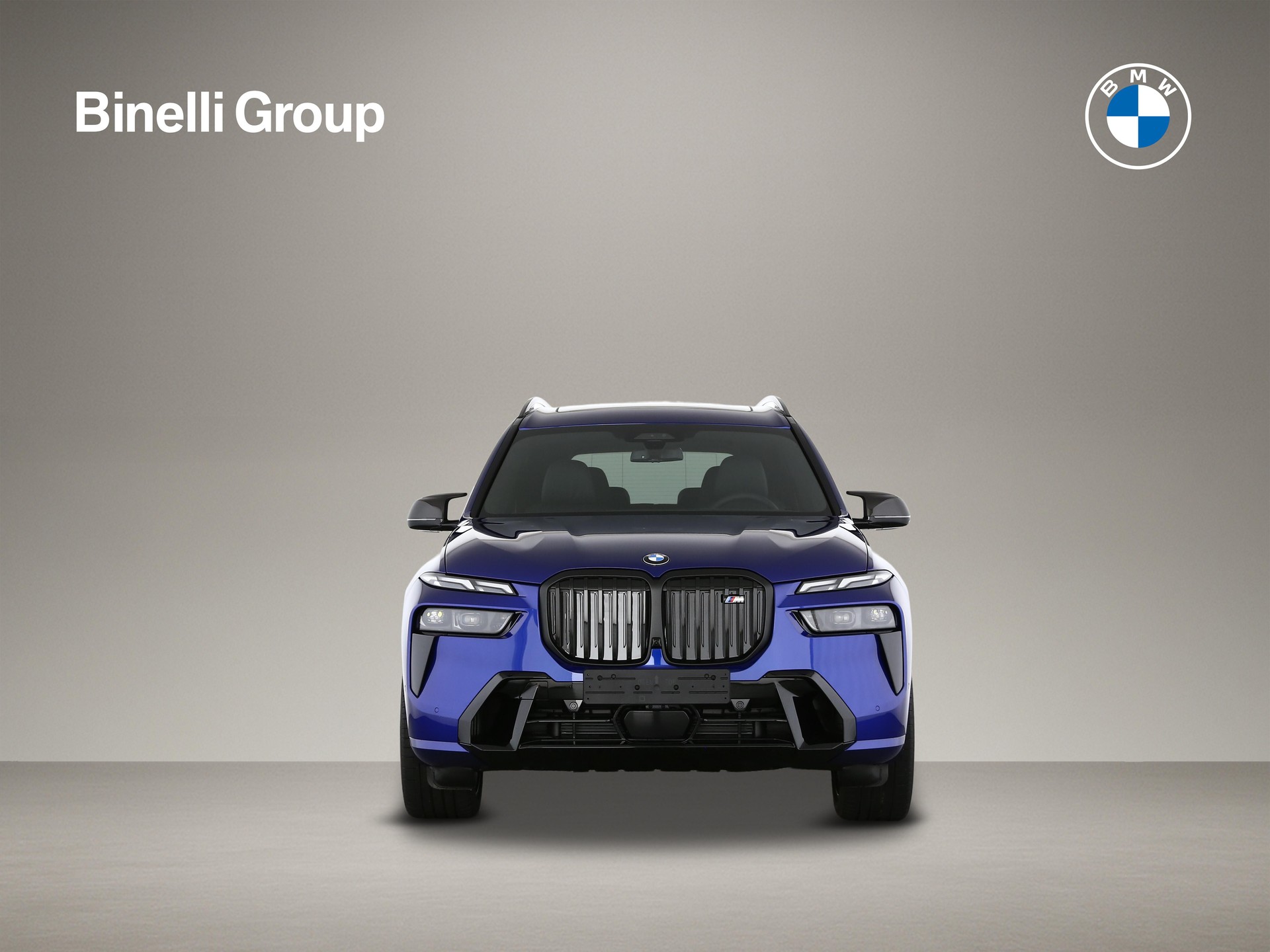 BMW X7 M60i-showroom-element-2