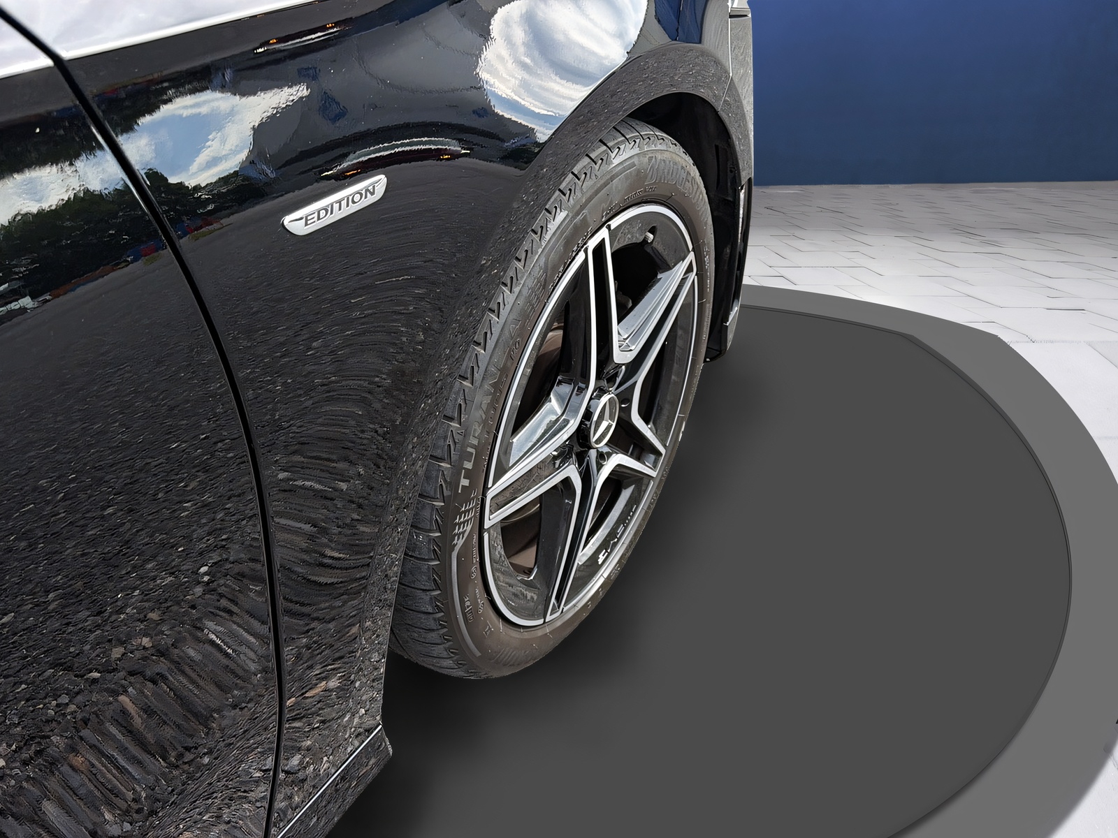 MERCEDES-BENZ A 200 d AMG Line 8G-DCT-image-13
