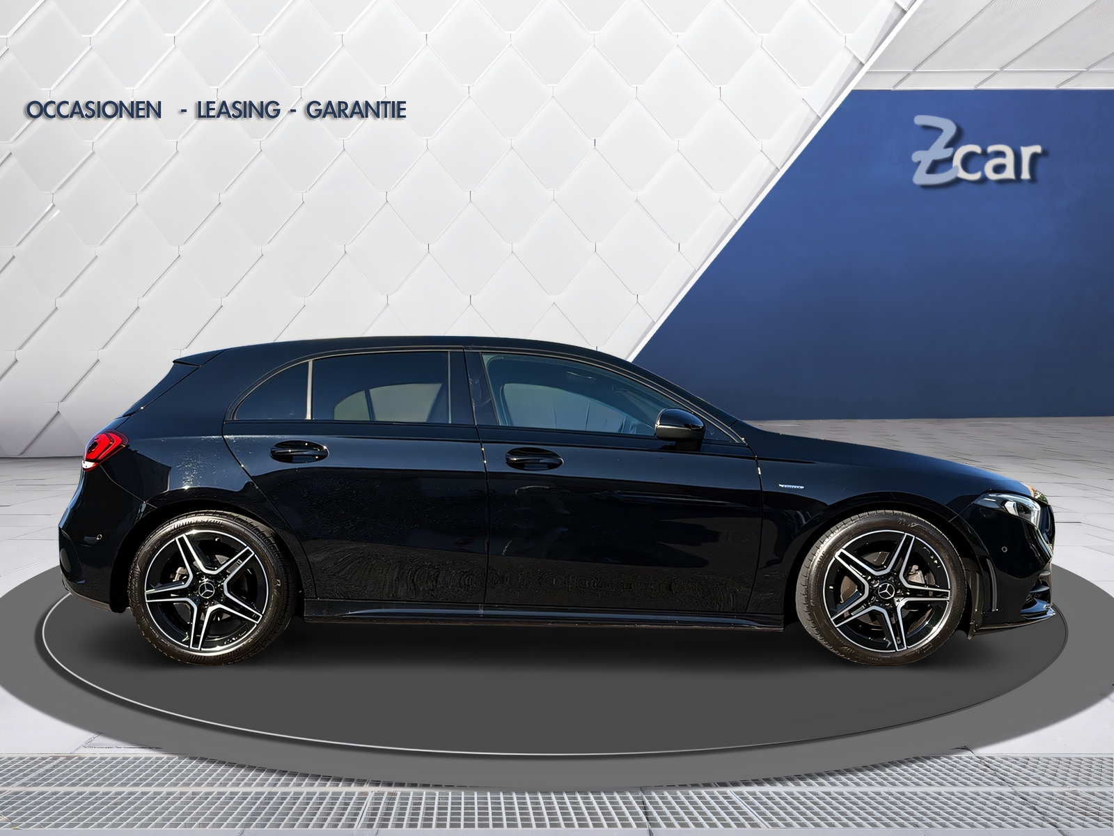 MERCEDES-BENZ A 200 d AMG Line 8G-DCT-image-6