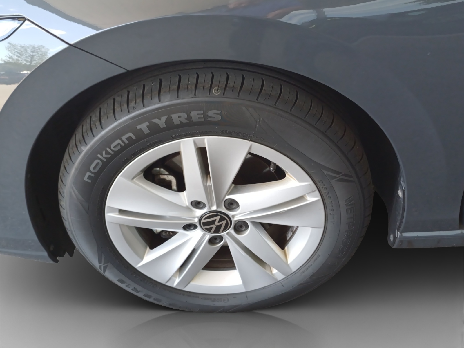 VW Golf Variant 1.5 eTSI mHEV Life DSG-image-13