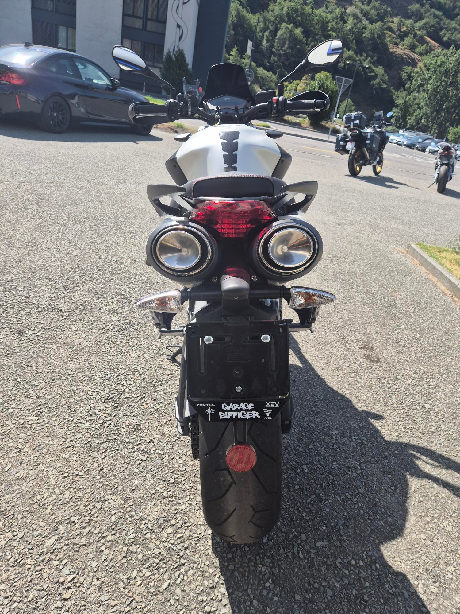 APRILIA SL 900 Shiver ABS-image-4