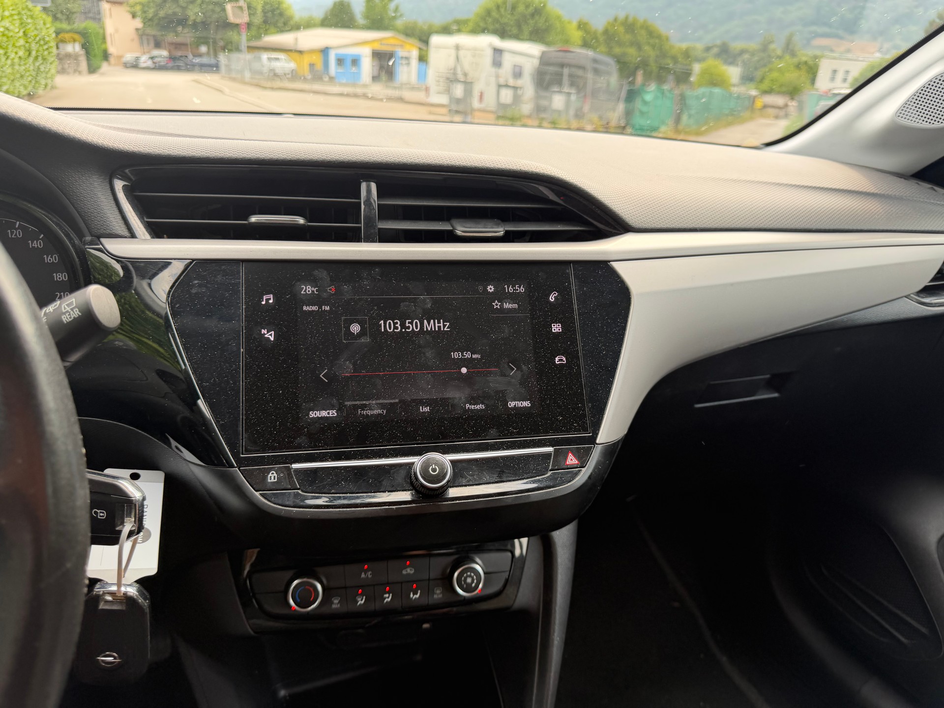 OPEL CORSA-image-10