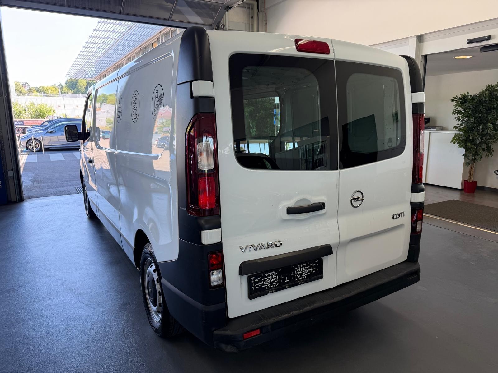 OPEL Vivaro 1.6 CDTI 2.9t L2H1-image-3