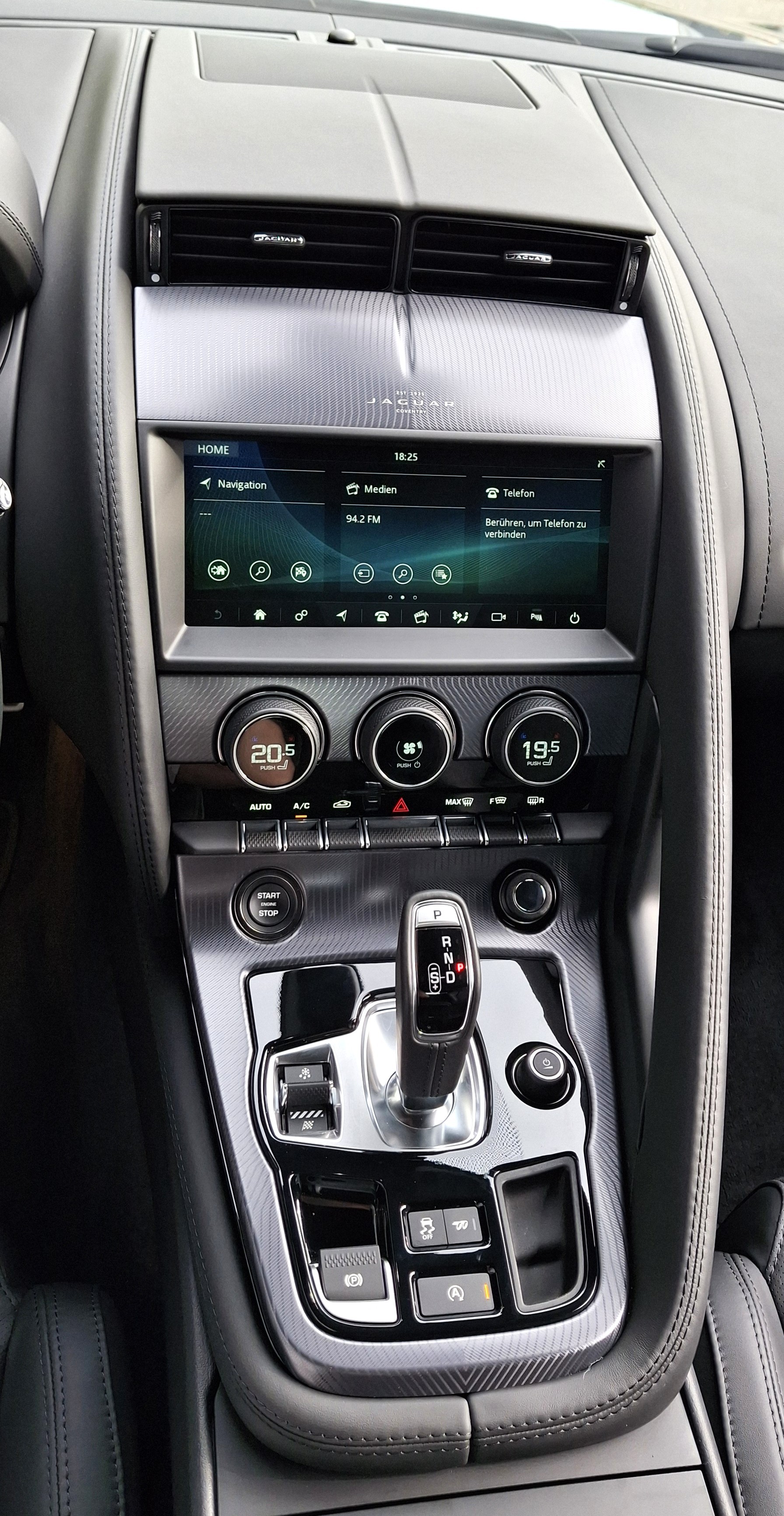 JAGUAR F-Type Coupé 2.0 I4 R-Dynamic Automatik-image-10