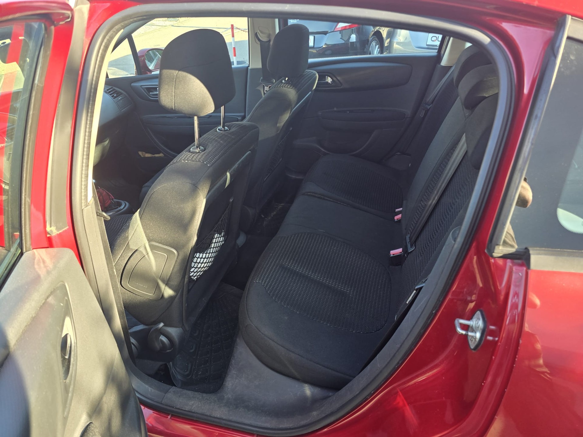 CITROEN C4 Berline 1.6i 16V VTR (Pack)-image-5