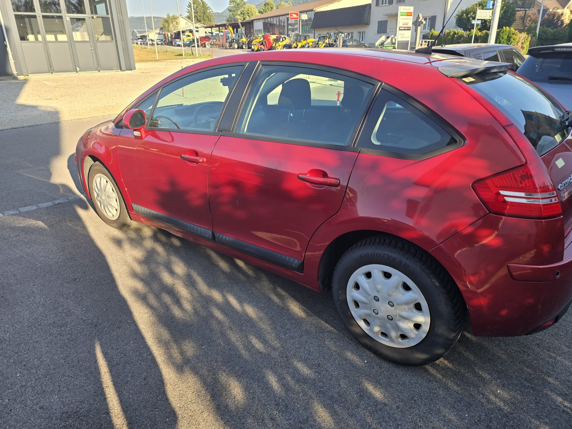 CITROEN C4 Berline 1.6i 16V VTR (Pack)-image-1