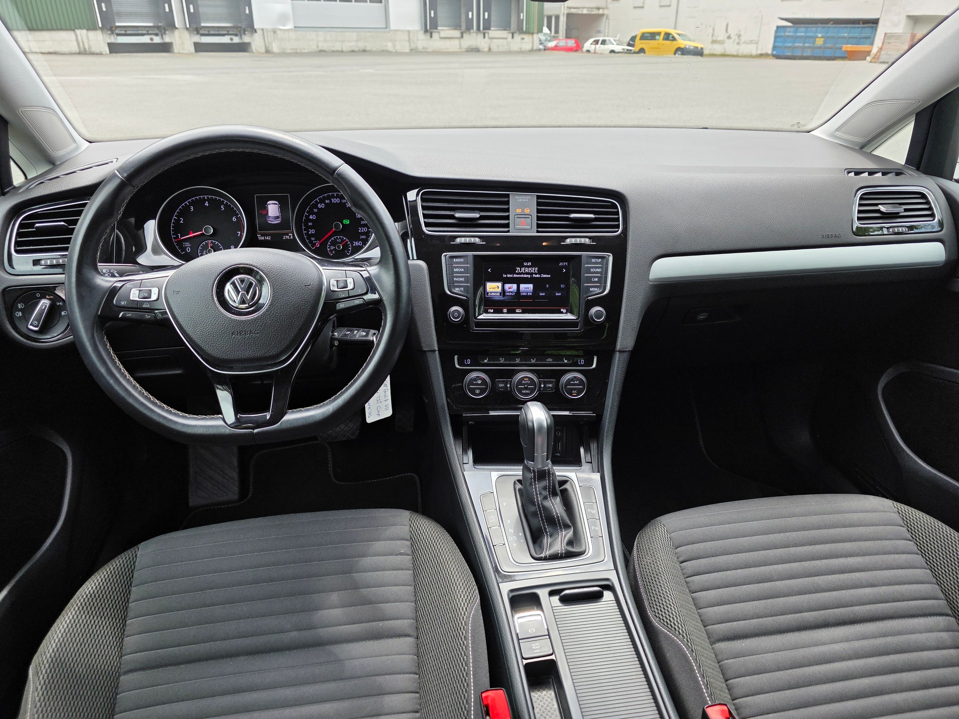 VW Golf 1.4 TSI Cup DSG-image-15