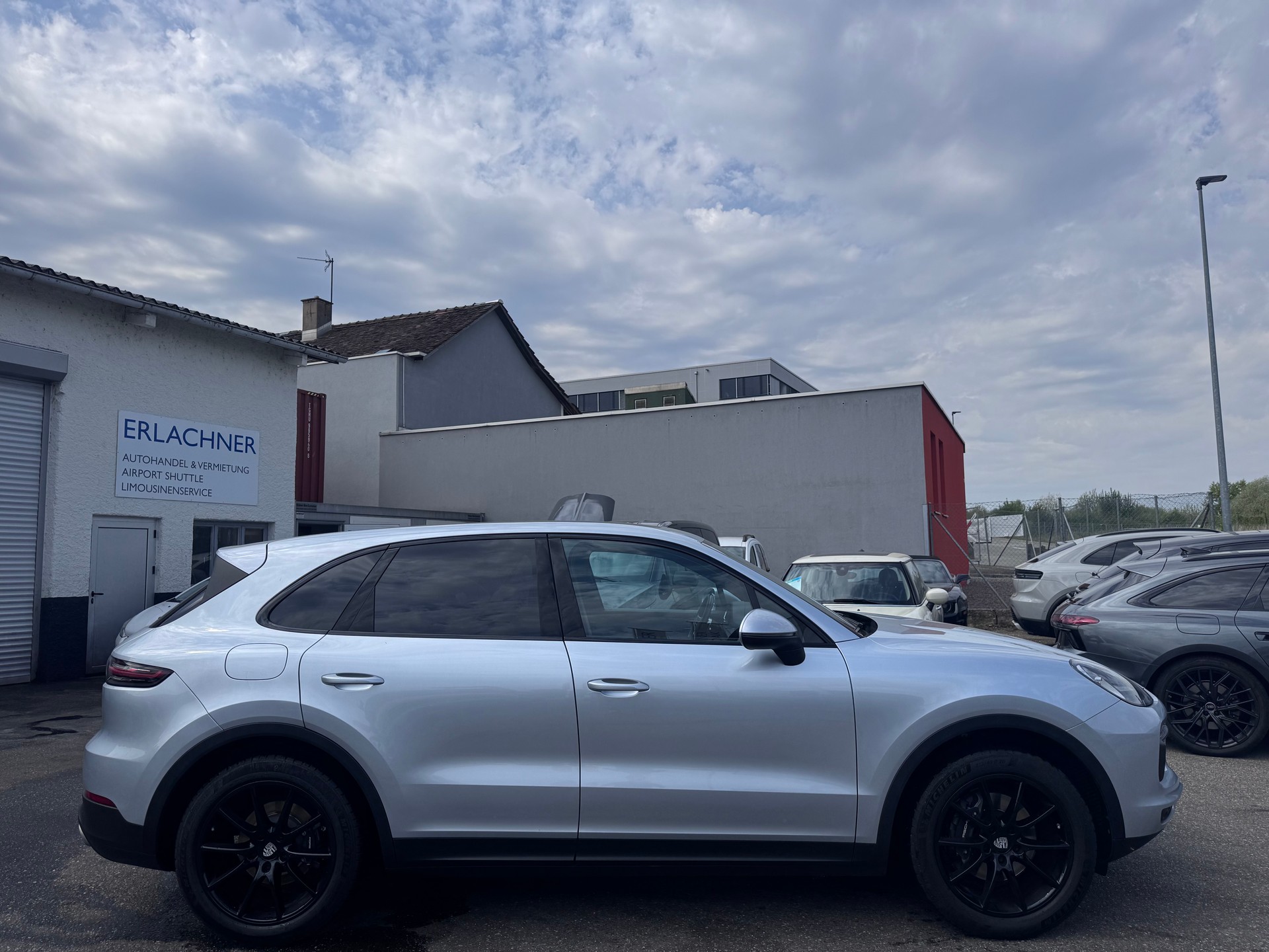 PORSCHE Cayenne-image-5