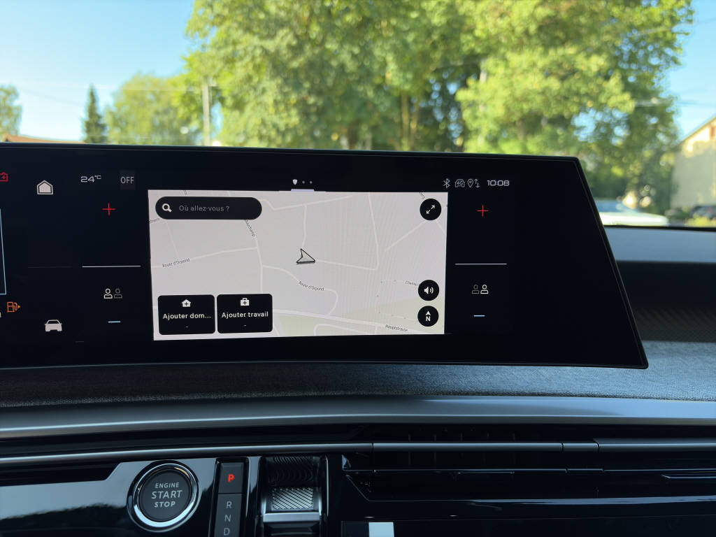 PEUGEOT 3008 1.2 Hybrid Allure Premium-image-10