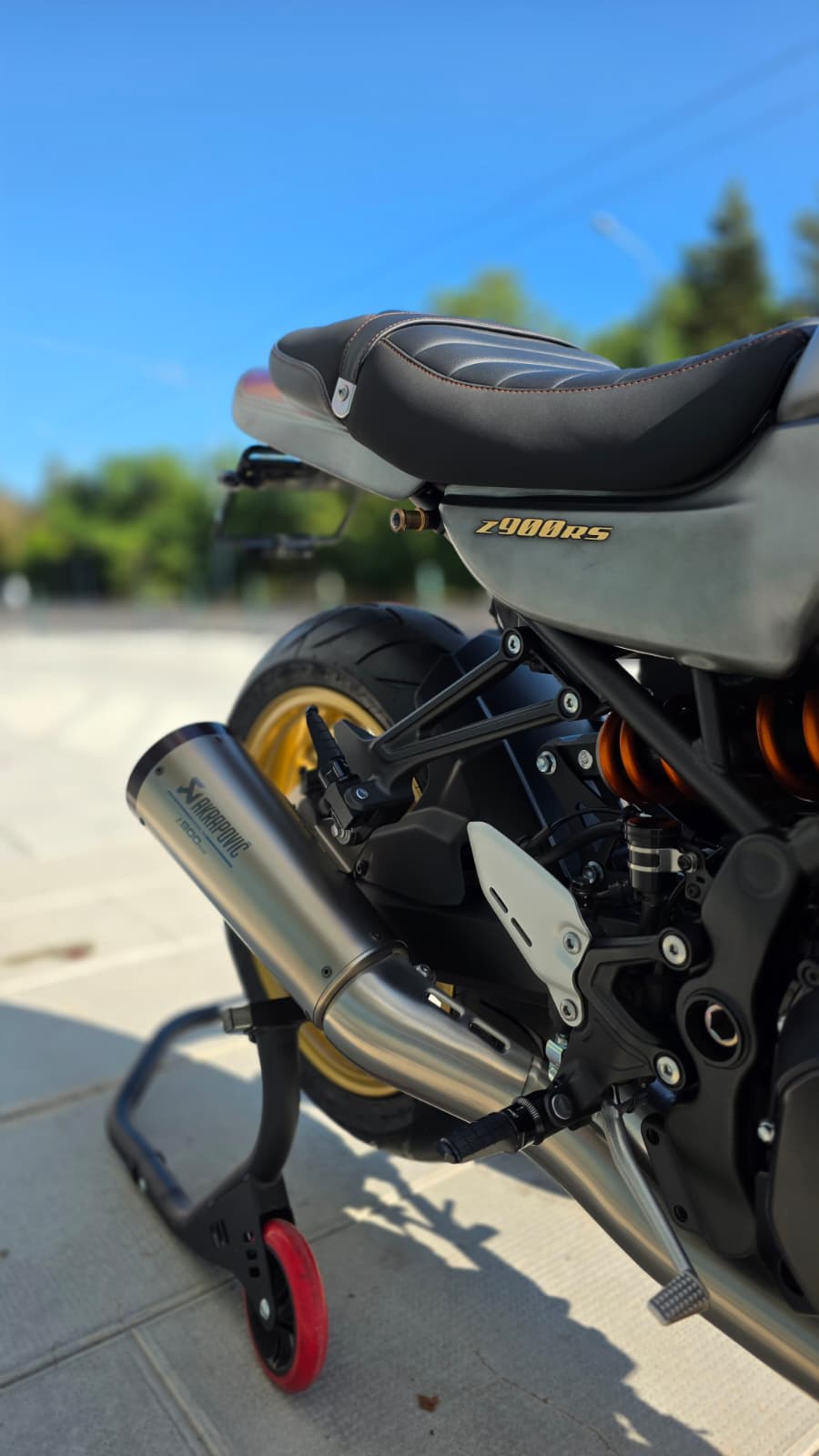 KAWASAKI Z 900 RS 100% Custom-image-9