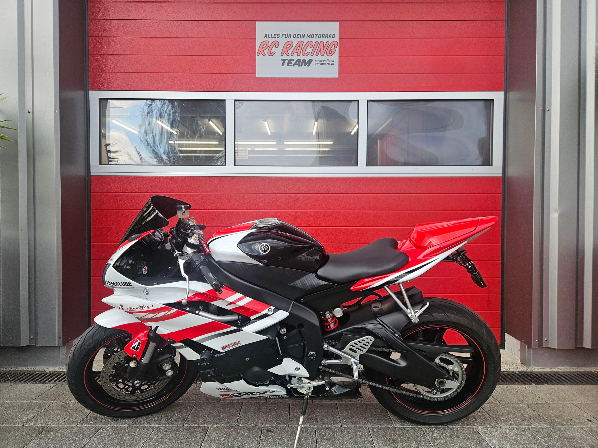 YAMAHA YZF-R6-image-2