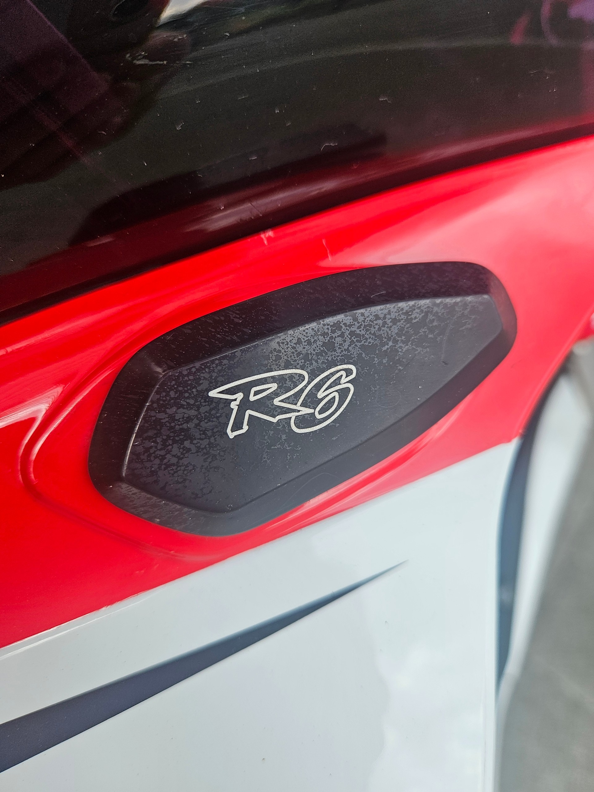 YAMAHA YZF-R6-image-10