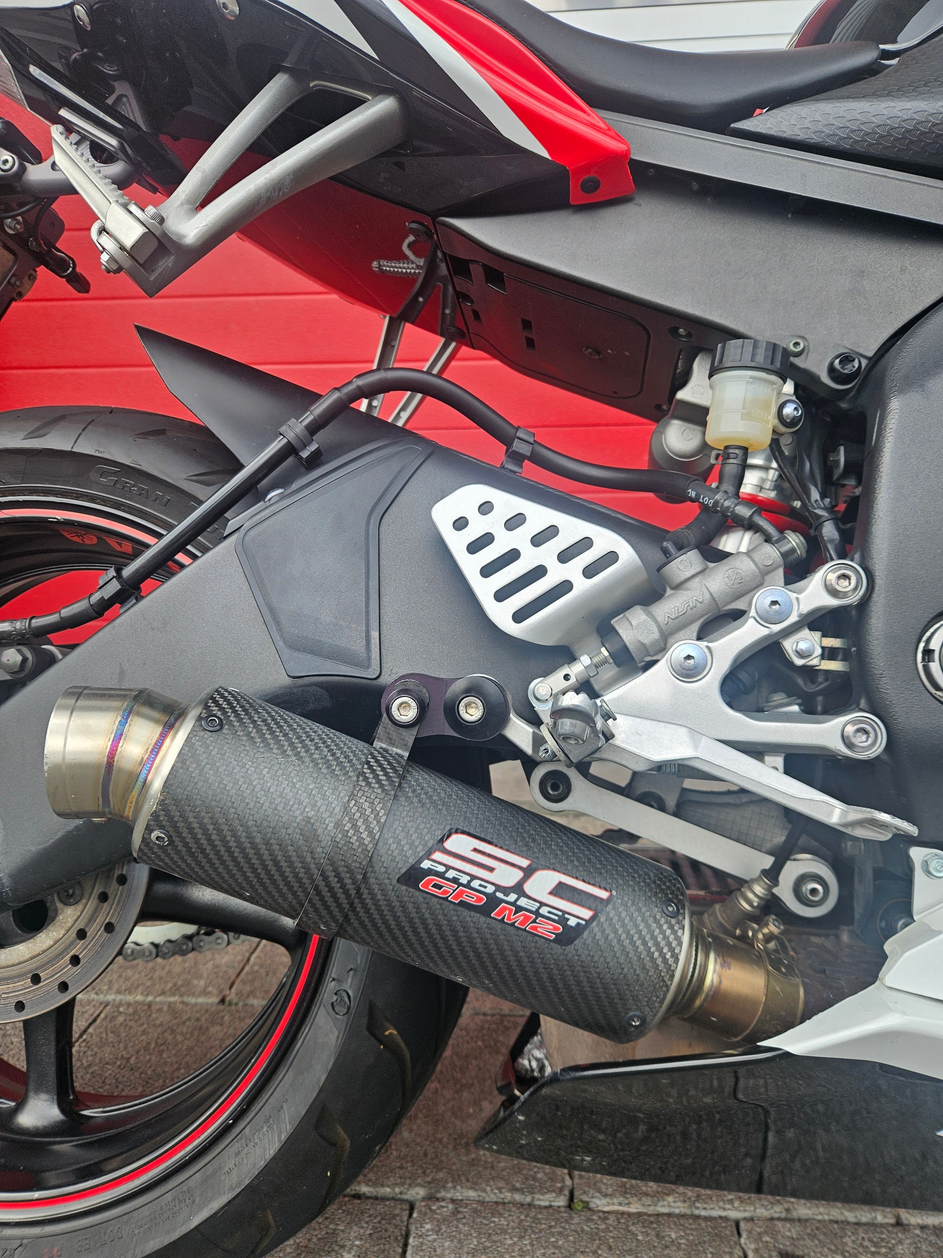 YAMAHA YZF-R6-image-4